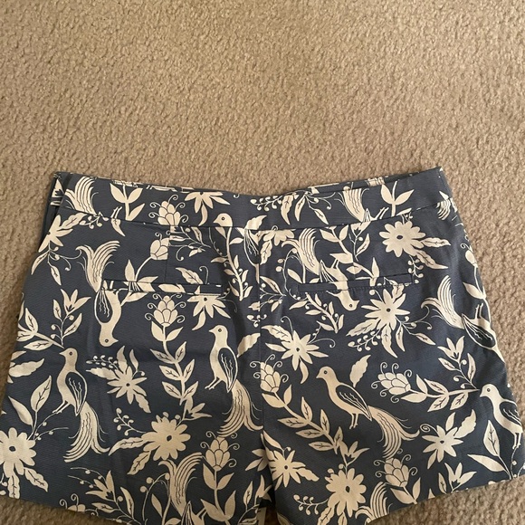 Loft Peacock Ruffle Riviera Shorts Size 6 - Picture 3 of 6